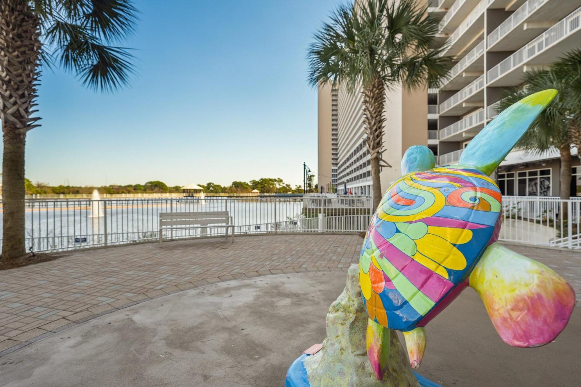 Laketown Wharf 0702 Apartment